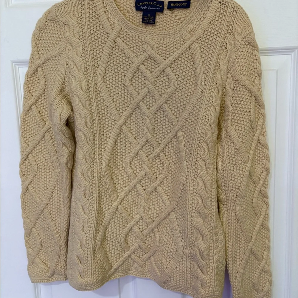 GUC Vintage Charter Club 100% Cashmere Beige Chunky Cable Knit Sweater Size M - Picture 1 of 4